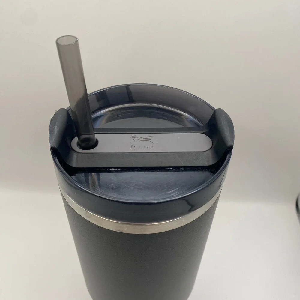 Stanley Adventure Quencher H2.0 FlowState Tumbler 40oz Matte Black Travel Mug - Picture 3 of 6